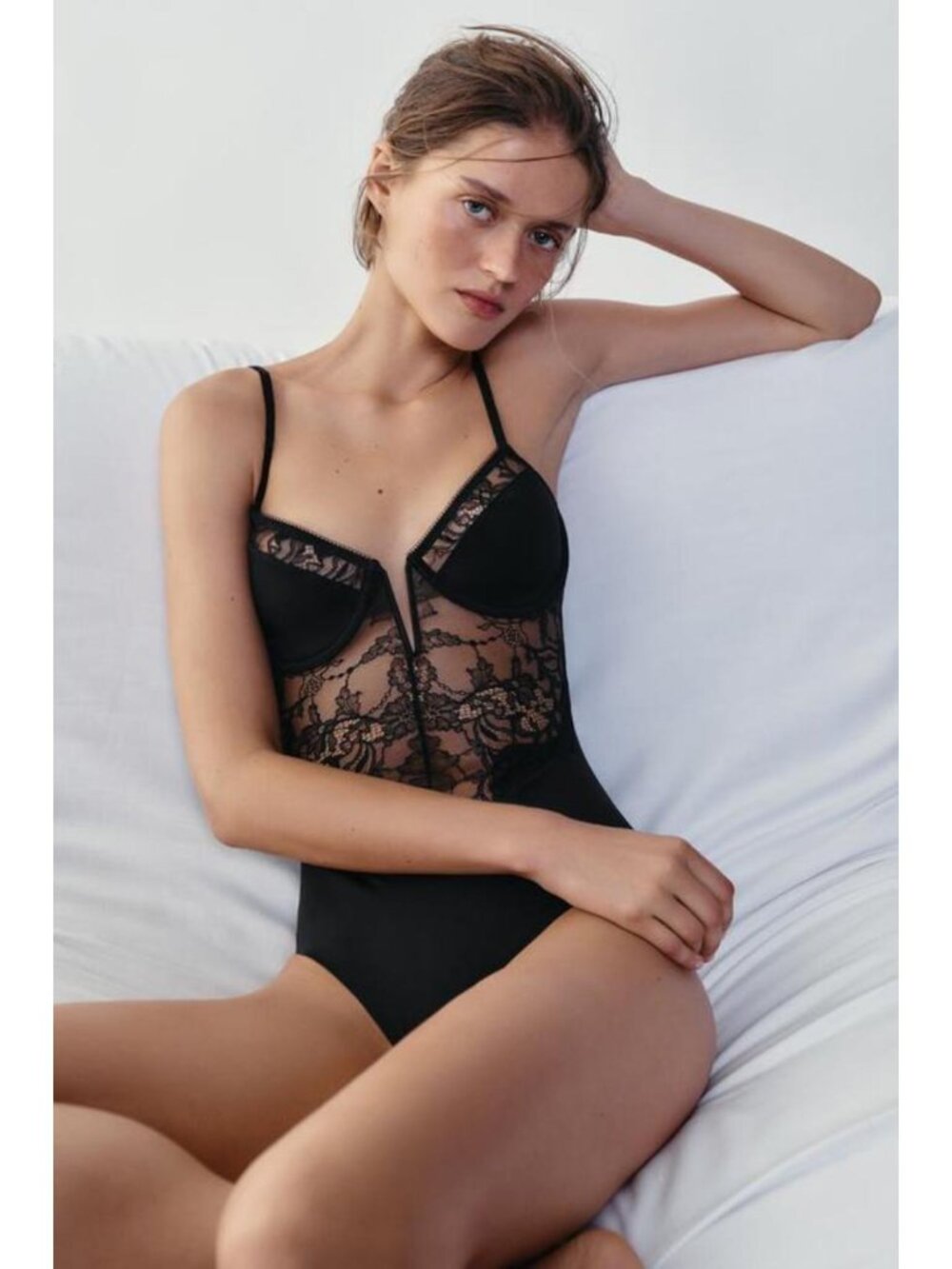 ZARA LACE TRIM BODYSUIT 1355/453/800